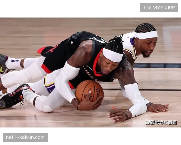 波尔图边路配合复盘：阿尔贝托·科斯塔助攻背后的战术设计